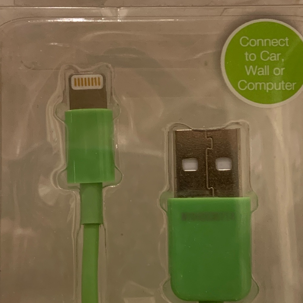 Vivitar USB Lightning Cable - Picture 7 of 7
